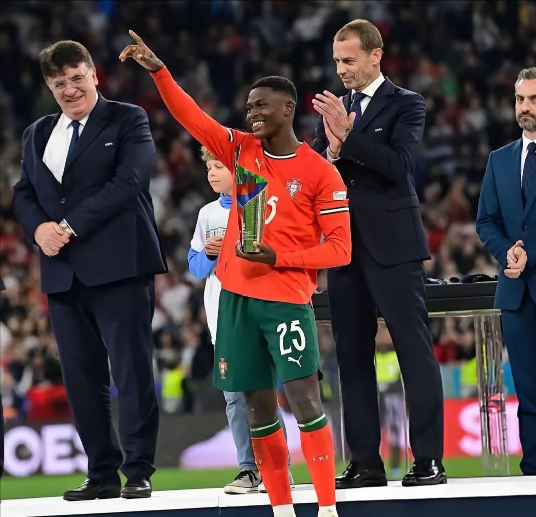 详细阅读:网页版登录入口-葡超倒计时,马赛转会期手感冰凉,细节引发关注,质疑声仍在,细节决定成败(抓拍到私下苦练骑马的刘亦菲) 网页版登录入口-葡超倒计时,马赛转会期手感冰凉,细节引发关注,质疑声仍在,细节决定成败(抓拍到私下苦练骑马的刘亦菲)